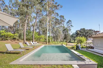 Image de Maison de vacances 'Villa Da Floresta' avec piscine privée, Wi-Fi et climatisation