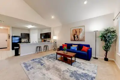 Image de Electrify with 4br Next to Tesla