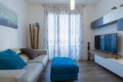 Easylife - Luxurious and modern one-bedroom apartment just next to CIty Life