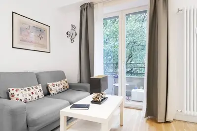 Easylife - Bright and charming flat with balcony
