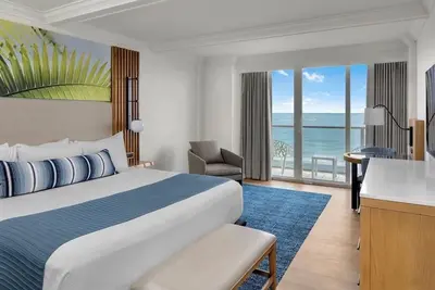 Image de Jupiter Beach Resort –Oceanfront Suite!