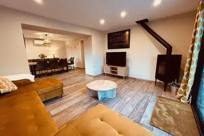 Image de Gite la Maison du Vigneron, 4 chambres situé à Montolieu avec piscine