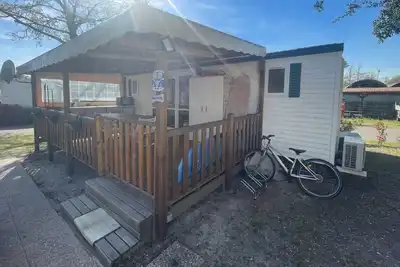 Image de Mobilhome 4/6 personnes climatisé ds camping 3* Azur au bord du lac de Soustons