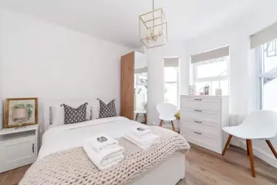 Image de Beautiful oasis 2br Flat w/garden, Hammersmith