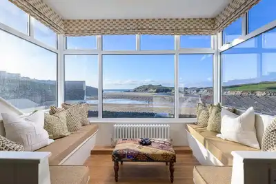 Image de Porth Beach House is a laid-back coastal pad with front-row views of Porth beach sleeps 10