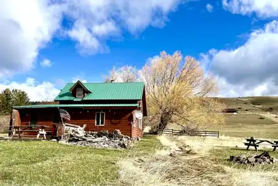Image de Charming Montana Cabin