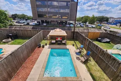 Image de 2 Homes Galleria Private Pool Retreat Plus Jacuzzi