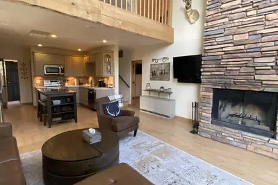 Image de Tree House Cabin