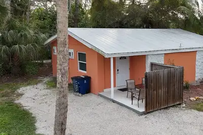 Image de Updated 2024 King Bed Kit W/D Dock On Imperial River 1. 3 Mi to Beach Sleeps 4