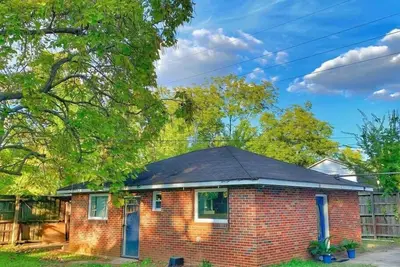 Image de Decatur Bungalow Delight Modern Stay