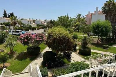 Appartement  avec piscine, jacuzzi, terrain de tennis, a10 mn de la plage
