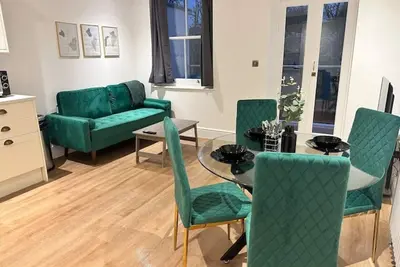 Image de 2brm Apartment In Creative Quarter