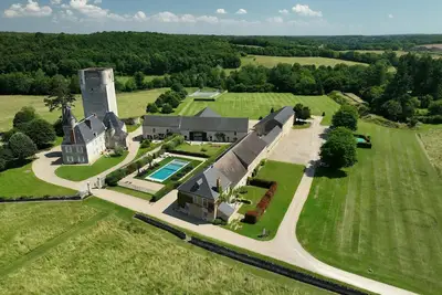 Image de Homerez - Villa élégante à Tendu avec piscine privée