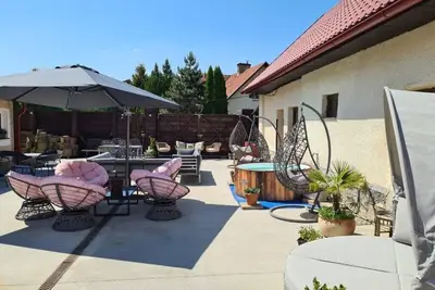 Image de Cozy and sought-after chalet with many amenities (3)