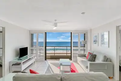 Image de San Simeon 47 - Absolute Beachfront Tugun - Min. 3 Night Stays!