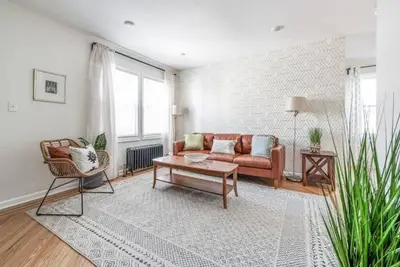 Zen Spa Retreat With King Bed Near Nyc train