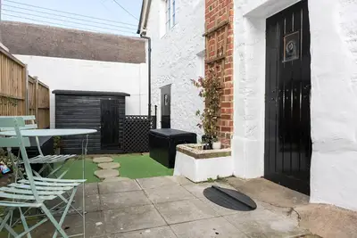 Image de Charming 2 Bedroom Character Cottage