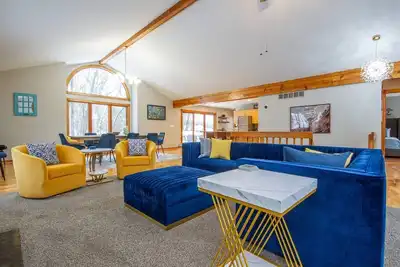 Image de Modern spacious 4 bedroom retreat with 3 en-suites and all year round hot tub