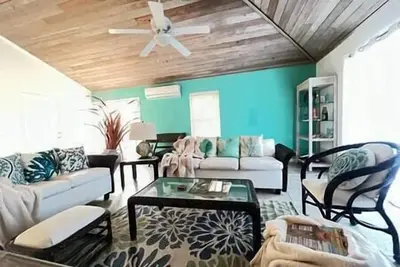 Image de 3bd/2ba Villa in the Bight - Alta 3