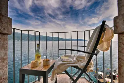 Image de Panorama al Porto by Theater Home - directly on the port of Gargnano with marvellous lake view