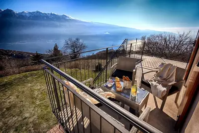 Image de Appartamento Alba by Theater Home - with marvellous lake view