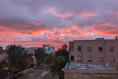 Image de 3Bed/2Bath Penthouse Steps from the Brown Line