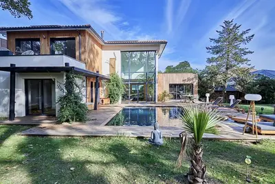 Image de Villa au calme avec piscine