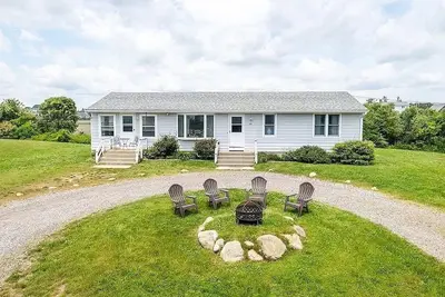 Image de Central Matunuck Barnacle House