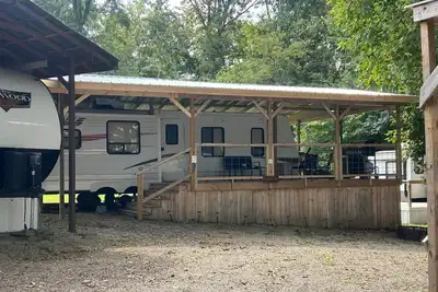 Image de Rv There Yet Roomy, Modern Camper on Lake Douglas near Gatlinburg & Pigeon Forge
