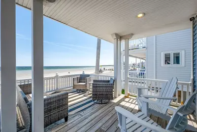 Blue Wave : Unique and cozy Beach House at Long Sand Beach in York!