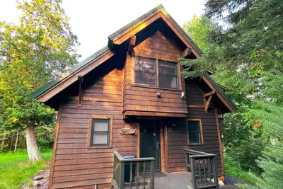 Image de Northwoods Cabin - private beach access