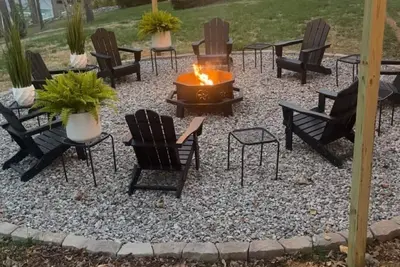 Image de Fire Pit, Hot Tub, Dock, & Game Room @ Tim's Ford