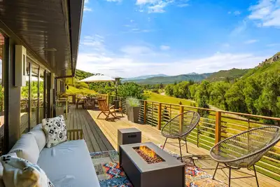 Image de Snowmass Contemporary Ranch -- secluded mountain retreat