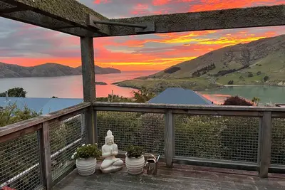 Image de A Healing Haven in Diamond Harbour, Christchurch New Zealand.