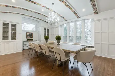 Image de The Kirkendall Mansion & Coach House - Luxury & Comfort 14 Bedroom 10 Washroom