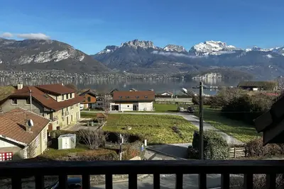 Image de Charmant duplex face au lac