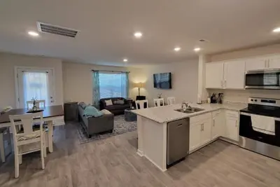 Image de New Furnished Townhome Near Hospitals & Golf