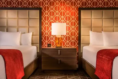 Image de 1-Bedroom Suite at a 4⭐️ Hotel