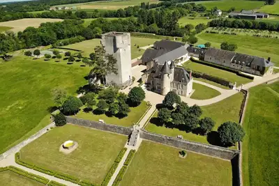 Image de Homerez - Manoir enchanteur près de Tendu avec court de tennis