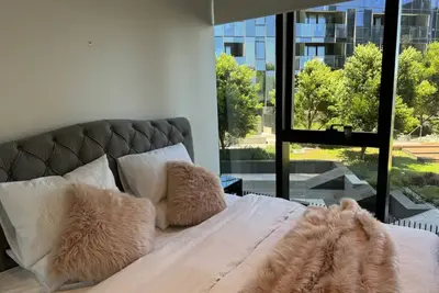 Image de Urban Retreat / Modern Elegance in Docklands