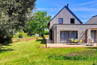 Image de Maison 8 pers, calme, 300m du Golfe du Morbihan, grand jardin, proche activités et commerces