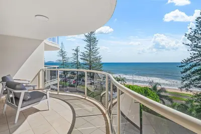 Image de Zanzibar 505 amazing beachfront resort apartment withm pool, spa and access to gym
