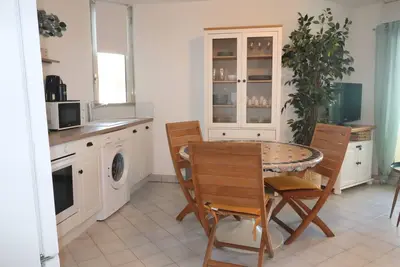 Image de Charmant T2 avec terrasse pour 4 pers, Sète – parking sécurisé, proche commodités