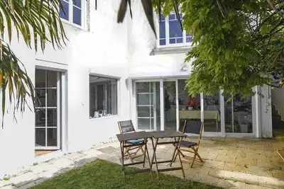 Image de Place des Lys : longère proche centre et plages