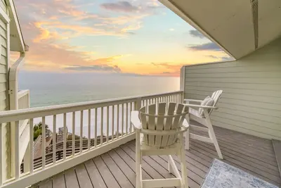 Image de Luxury 30a Gulf-Front | Chairs & 2 Bikes