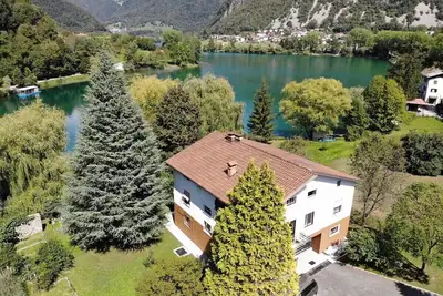 Image de Vila Labod, unique villa on a superb location till 18 pers at the lake from Most na Soci.