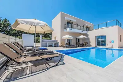 Image de Demitrios Vine - Trois Chambres Villa, Couchages 6