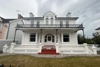 Image de Guest house full of character, central location. 5 min walk to the beach