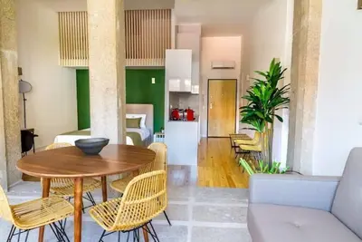 Image de Espaçoso Apartmento c/ Mesanina Perto S Catarina