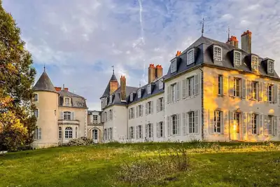Image de Chateau Coraline - Vingt-quatre Chambres, Couchages 47